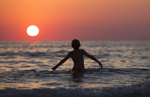 80個(gè)屬牛男寶寶起名好字精選(帶名字案例)